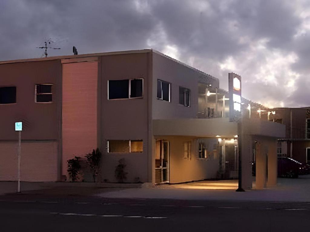 Hawera Central Motor Lodge Exterior photo