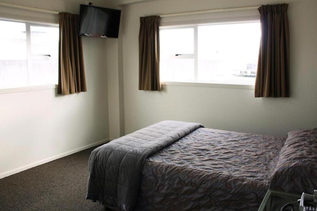 Hawera Central Motor Lodge Exterior photo